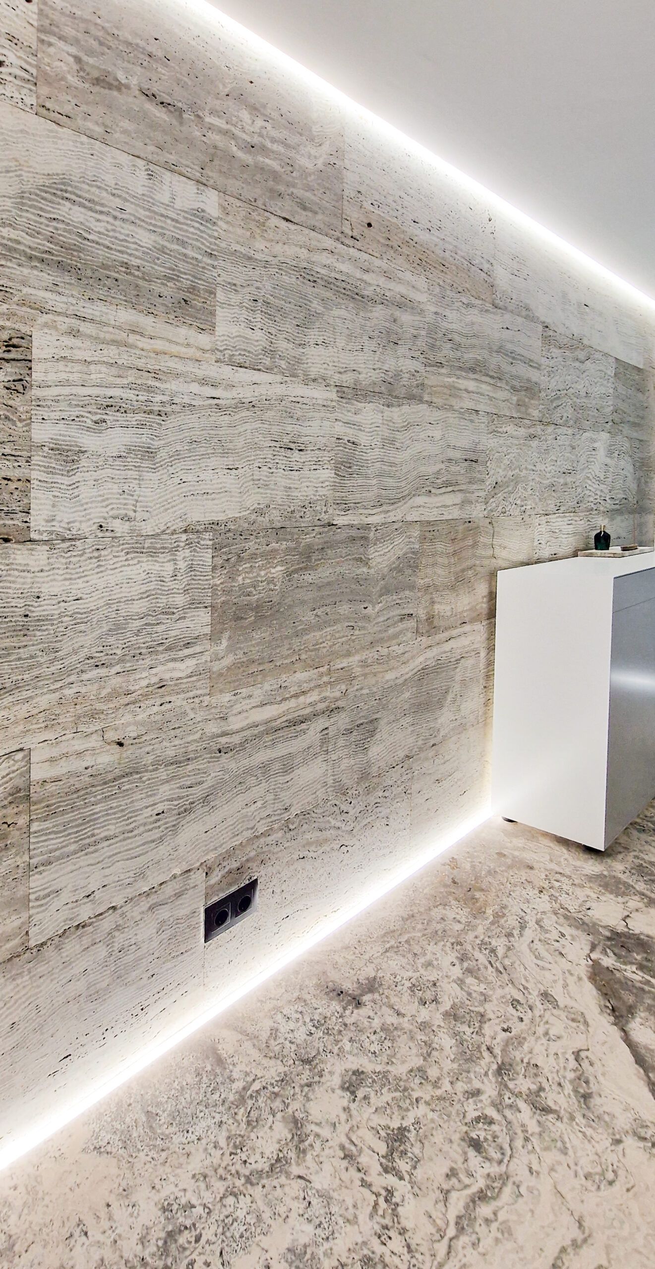 Revestimiento de Travertino Silver White