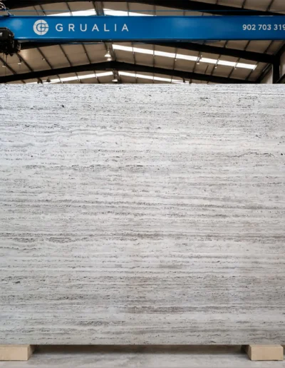 Tabla de Travertino Silver White en bruto