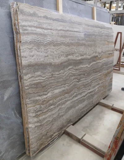 Tabla de Travertino Silver Grey apomazado