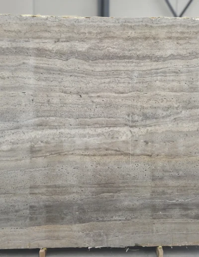 Tabla de Travertino Silver Grey en bruto
